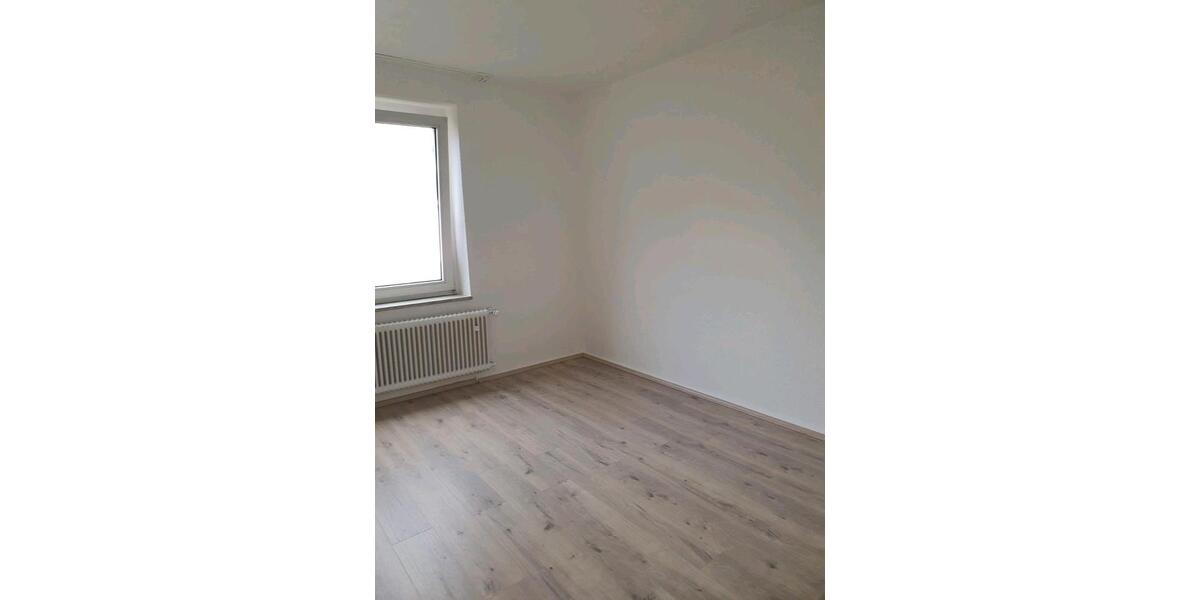 Etagenwohnung Gelsenkirchen - 2 Zimmer, 67 m&sup2;, 82.000&euro; | Angebot:25638277