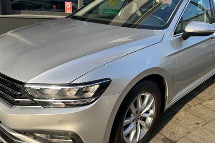 VW Passat 53.200 km 17.950 &euro; Gelsenkirchen 45899