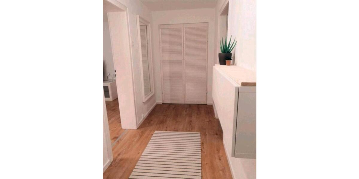 Zentrale 75qm helle möblierte Wohnung 3 zimmer