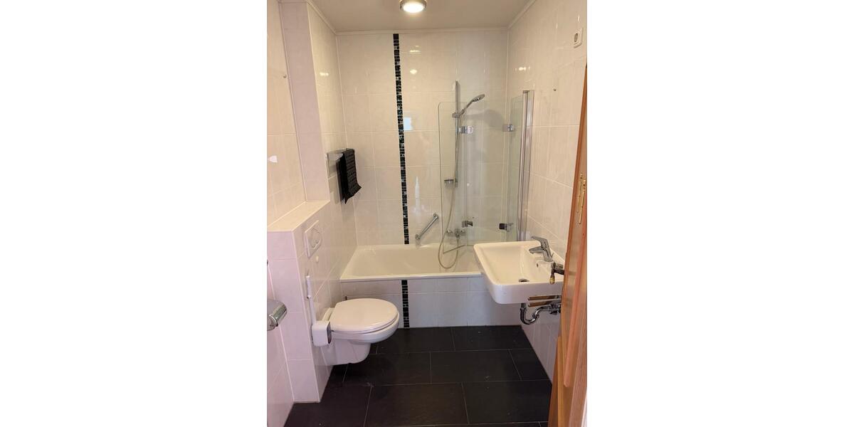 Dachgeschoßwohnung Dortmund Huckarde - 3 Zimmer, 82 m&sup2;, 195.000&euro; | Angebot:27075726