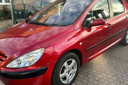 Peugeot 307 80.000 km 2.799 € Essen 45359