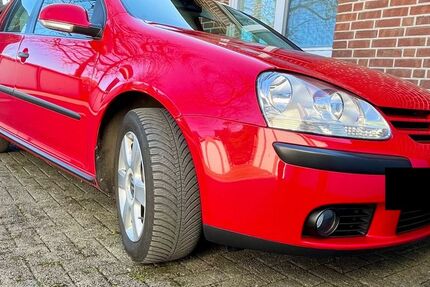 VW Golf 121.000 km 3.900 &euro; Oer-Erkenschwick 45739