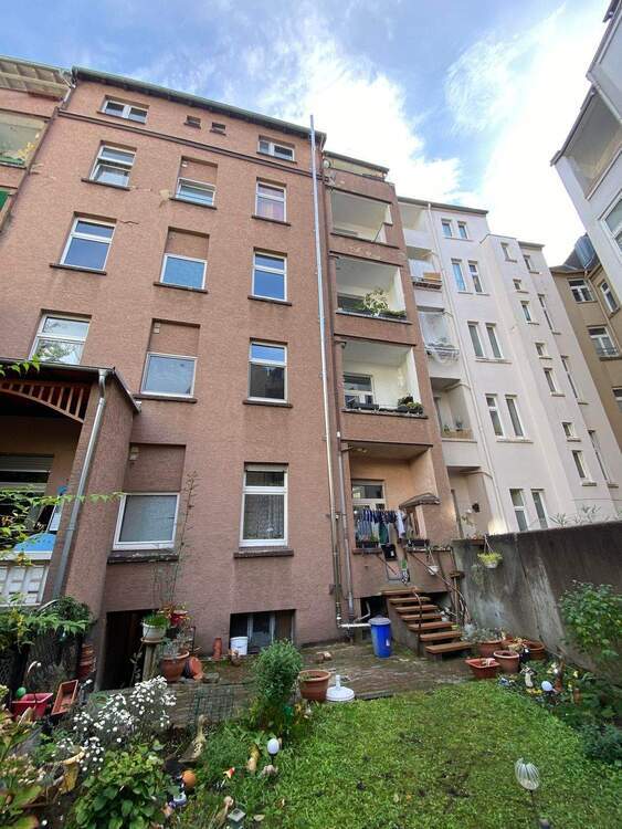 stilvolle 3-Zimmer-Altbauwohnung mit Balkon 3 zimmer