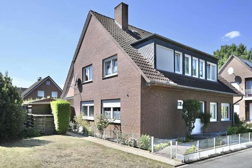 Haus zum Kaufen in Dülmen 419.900 € 209 m² 10 zimmer
