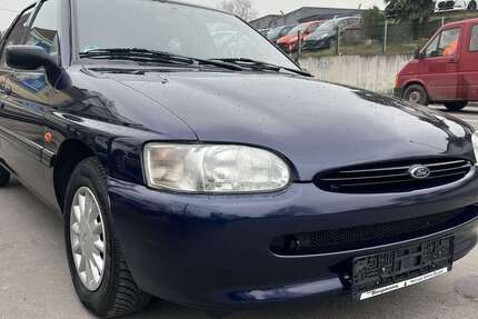 Ford Escort 64.000 km 2.000 &euro; Herne 44653