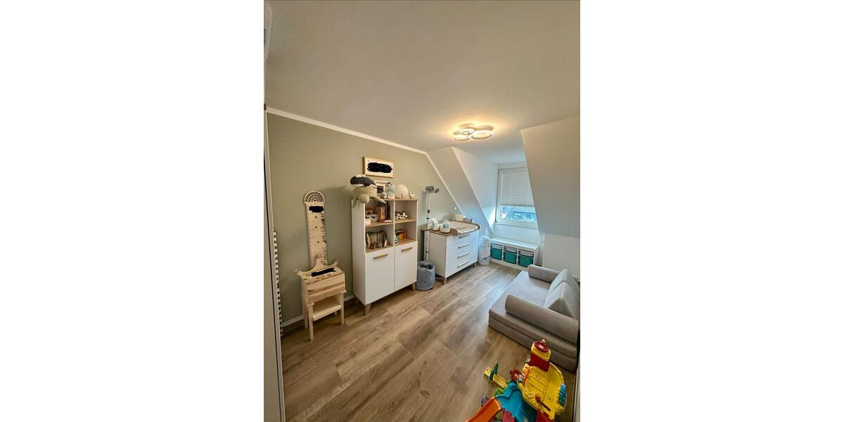 Etagenwohnung Essen Stadtbezirk VI - 4.5 Zimmer, 99 m&sup2;, 299.000&euro; | Angebot:25050114