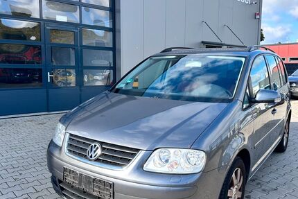 VW Touran 185.273 km 2.499 € Oberhausen 46145