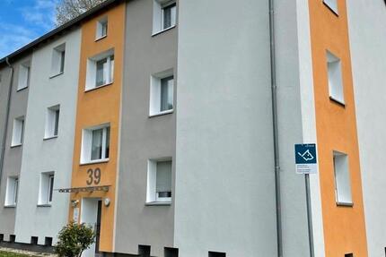 Wohnen mit Weitblick - schicke 3-Raum-Wohnung mit Panoramabalkon 3 zimmer