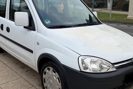 Opel Combo 163.500 km 2.199 &euro; Essen 45307