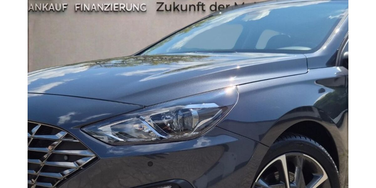 Hyundai i30 58.000 km 16.900 &euro; Essen 45356