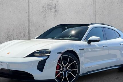 Porsche Taycan 43.644 km 68.450 &euro; Recklinghausen 45665