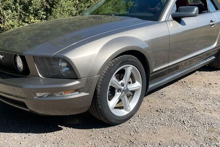 Ford Mustang 113.757 km 8.990 &euro; Herdecke 58313