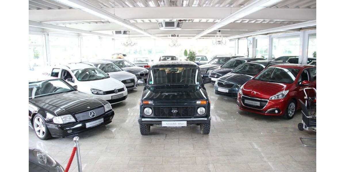 Lada Niva 160.000 km 12.850 &euro; Essen 45356