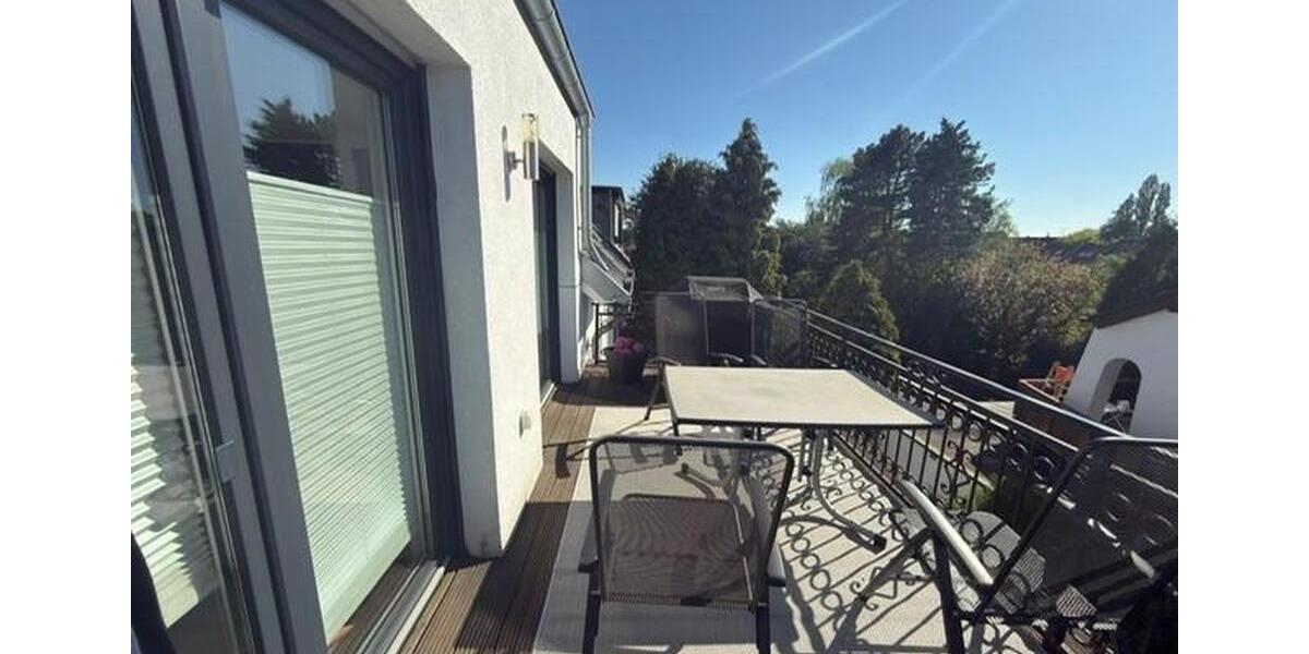 Dachgeschoßwohnung Oberhausen Alt-Oberhausen - 3 Zimmer, 96 m&sup2;, 1.100&euro; | Angebot:26361644