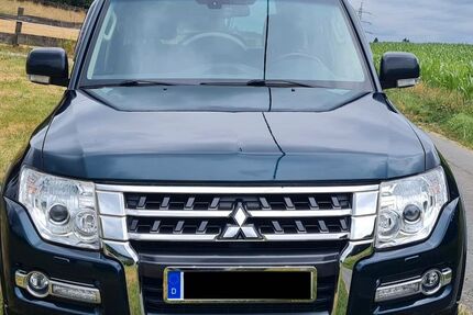 Mitsubishi Pajero 73.500 km 35.000 &euro; Witten 58456