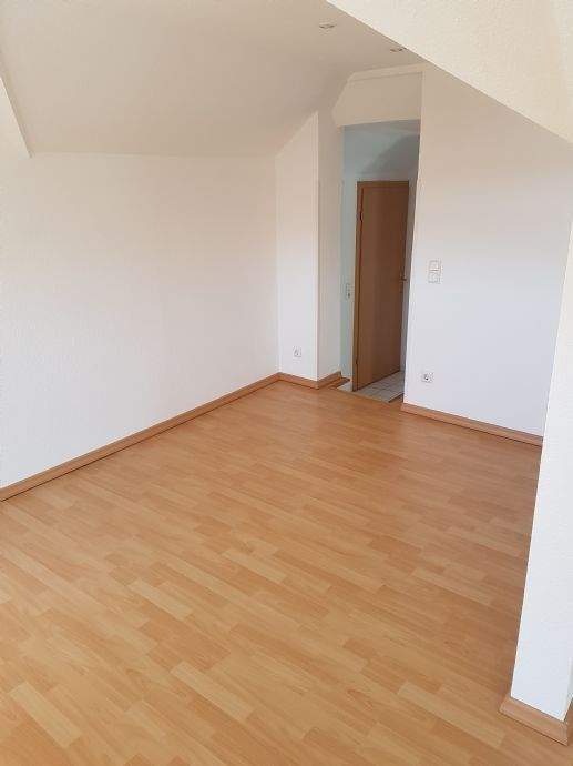 TOP!!! RENOVIERTES + TOP AUFGETEILTES + GROSSZÜGIGES DACHGESCHOSS APARTMENT in OBERHAUSEN - KLOSTERHARDT!!! 2 zimmer