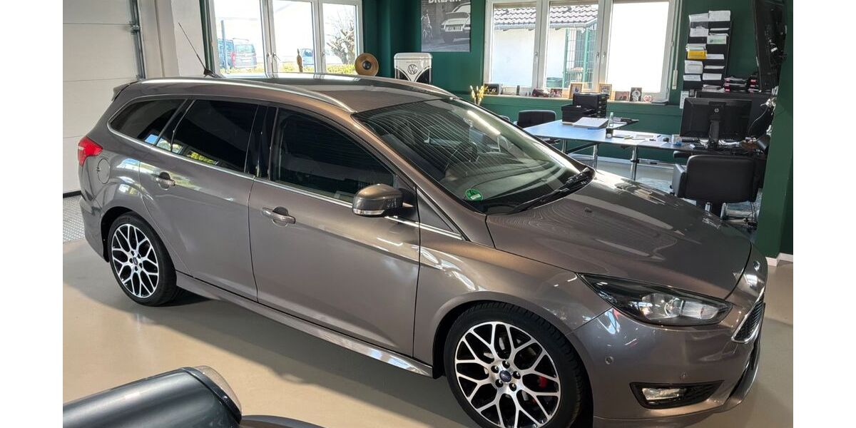 Ford Focus 130.000 km 8.900 &euro; Recklinghausen 45659