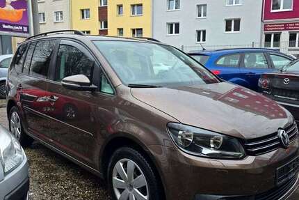 VW Touran 128.000 km 7.999 &euro; Essen 45144