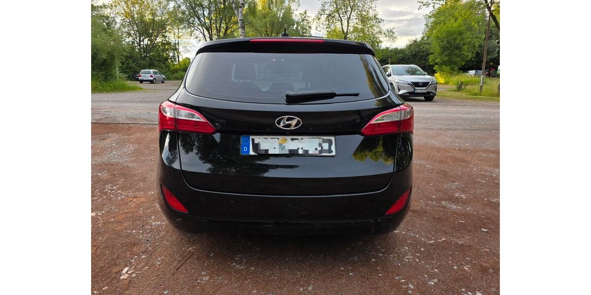 Hyundai i30 104.000 km 7.150 &euro; Witten 58455