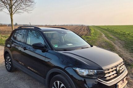 VW T-Cross 94.850 km 13.690 &euro; Recklinghausen 45659