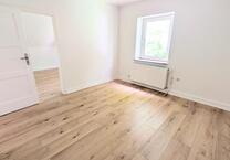 **Frisch renoviert: Gemütliche 3-Zimmer-Wohnung mit neuem Tageslichtbad**
