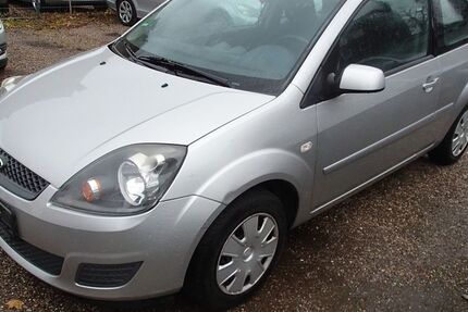 Ford Fiesta 100.000 km 2.290 &euro; Oberhausen 46149