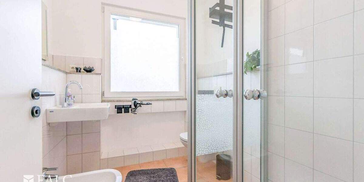 Mehrfamilienhaus, Wohnhaus Essen Stadtkern - 2 Zimmer, 761 m&sup2;, 3.350.000&euro; | Angebot:25214406