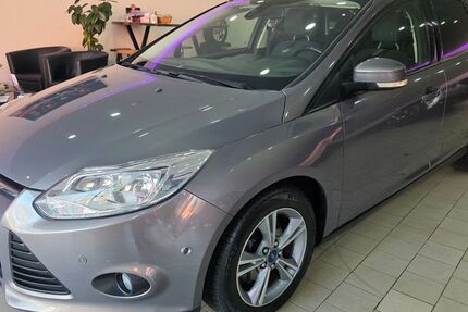 Ford Focus 96.000 km 5.990 &euro; Recklinghausen 45661