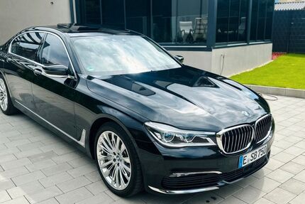 BMW 750 219.000 km 27.799 &euro; Essen 45147