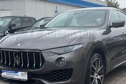 Maserati Levante 60.000 km 39.800 € Recklinghausen 45661