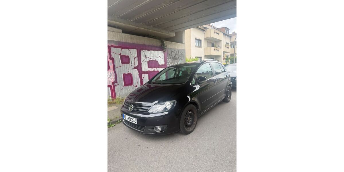VW Golf Plus 143.146 km 4.200 &euro; Recklinghausen 45665