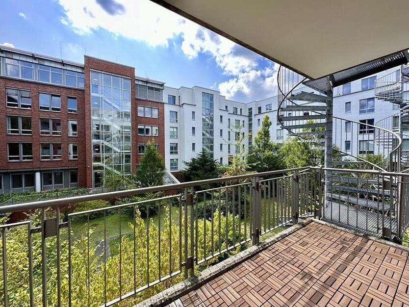Modernes 1 Raum Apartment mit Einbauküche und Süd-Balkon im Essener Westviertel nähe Uni zimmer
