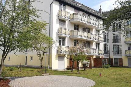 1-Zimmer-Wohnung, 22 m² mit Terrasse, Mülheim Speldorf; BESICHTIGUNG: Montag, 15.09.2025 um 18.00 Uhr