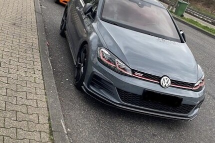 VW Golf