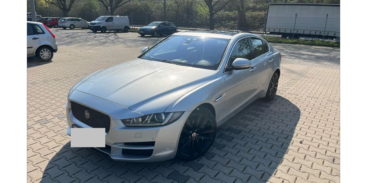 Jaguar XE 191.500 km 7.999 &euro; Essen 45127