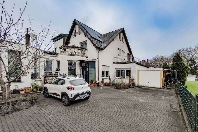 Haus zum Kaufen in Bochum 449.000 € 342 m²