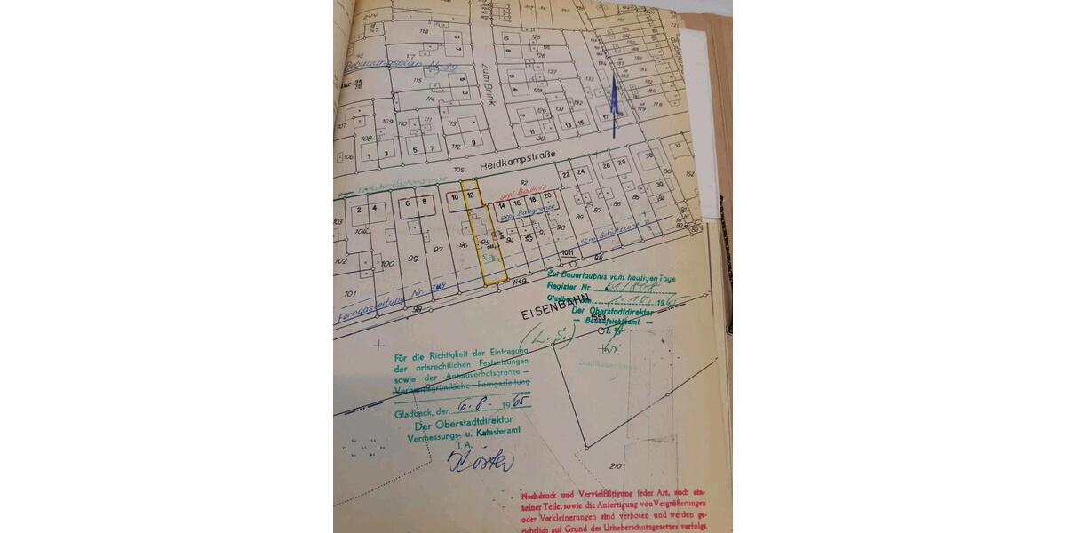 freistehendes Einfamilienhaus u.Mehrfamilienhaus auf 1 Grundstück 10 zimmer