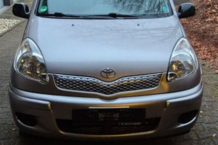 Toyota Yaris 139.725 km 3.800 &euro; Waltrop 45731