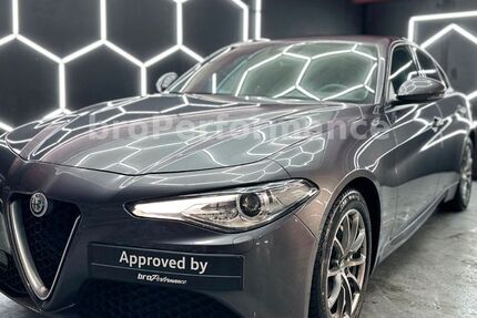 Alfa Romeo Giulia 97.000 km 19.900 € Essen 45145