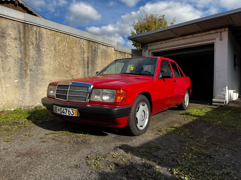 Mercedes-Benz 190 197.000 km 4.200 € Oberhausen 46147