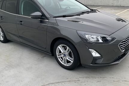 Ford Focus 121.400 km 10.850 &euro; Dortmund 44225
