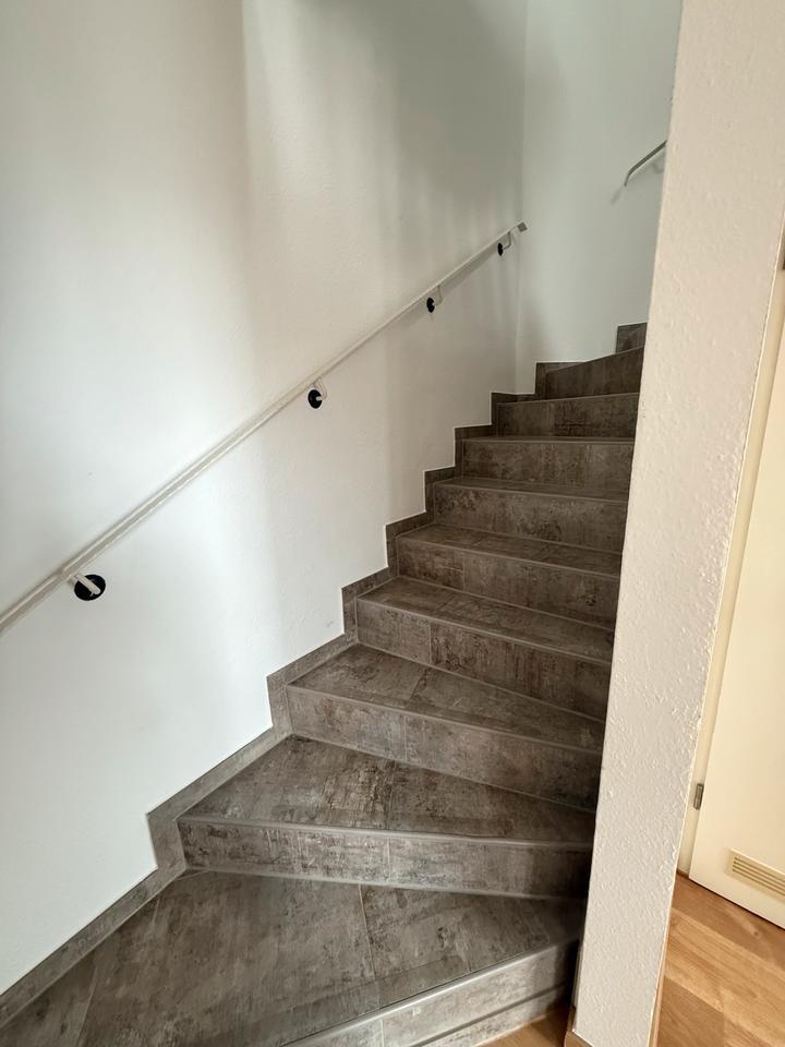 Schöne und große 2 Raum Maisonette Wohnung zimmer