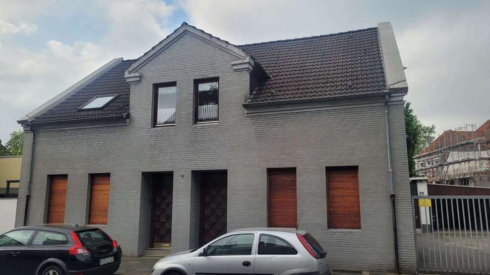 Haus zum Kaufen in Gelsenkirchen 499.000 € 268 m² 10 zimmer