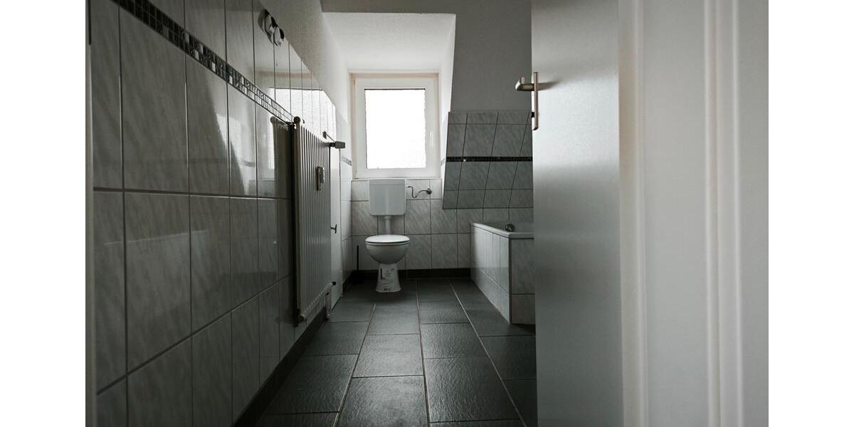 Dachgeschoßwohnung Herne Eickel - 3 Zimmer, 66 m&sup2;, 535&euro; | Angebot:25075996