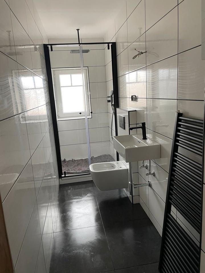 Helle 4 Zimmer Wohnung mit viel Nutzfläche top renoviert zimmer