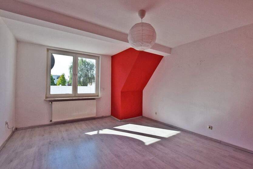 Teilvermietetes Zweifamilienhaus zwischen Ruhr Park & Innenstadt 7 zimmer