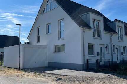 Haus zum Mieten in Hünxe 1.454,35 € 107.73 m² 5 zimmer