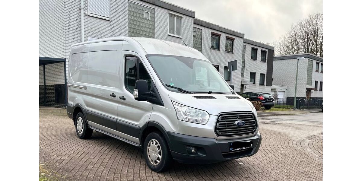 Ford Transit 145.306 km 18.499 &euro; Essen 45326