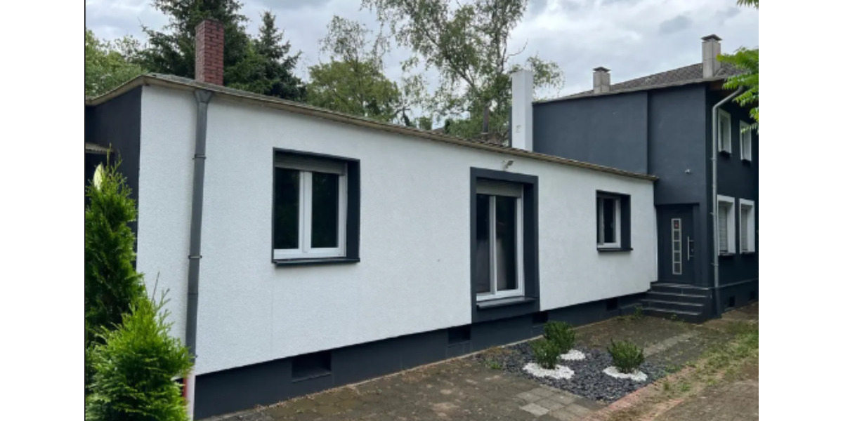 Kleines möbliertes Haus mit Garten - im Zentrum Oberhausen ! 2 zimmer