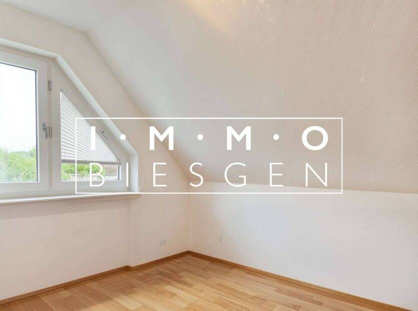 BESICHTIGUNGSSTOPP! Familien willkommen! Attraktive 4,5-Zimmer Wohnung mit Garage in Frohnhausen.
